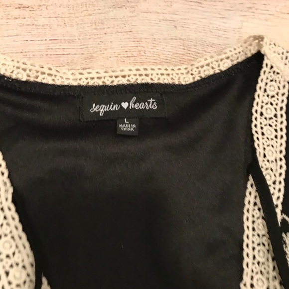 Sequin Hearts V Neck Empire Waist Blouse Size L - Picture 2 of 8